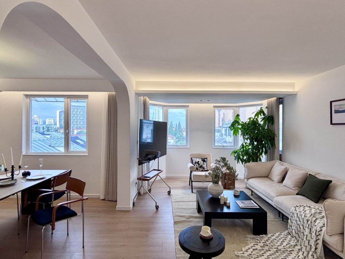 Housing image — Living Room