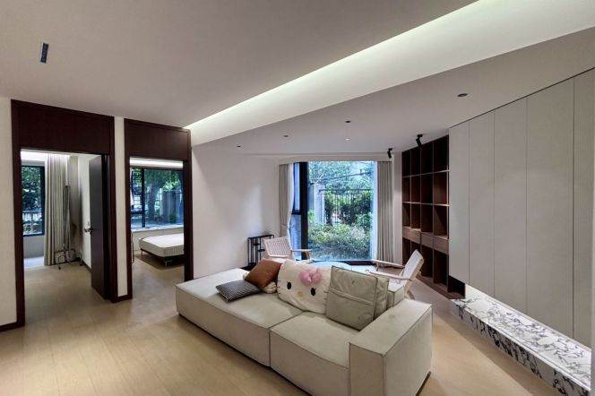2BR Apartment near North Xizang Rd Metro (L8)