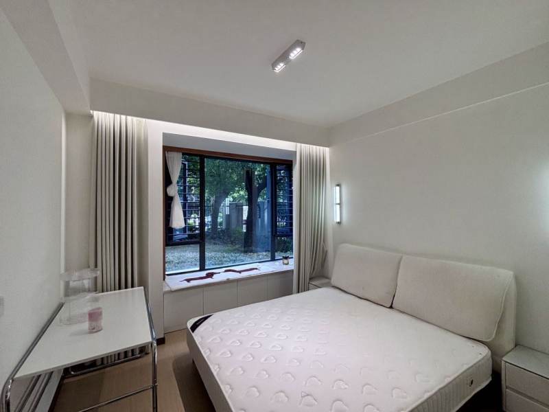 Housing image — Bedroom