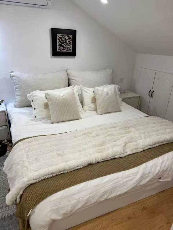 Housing image — Bedroom