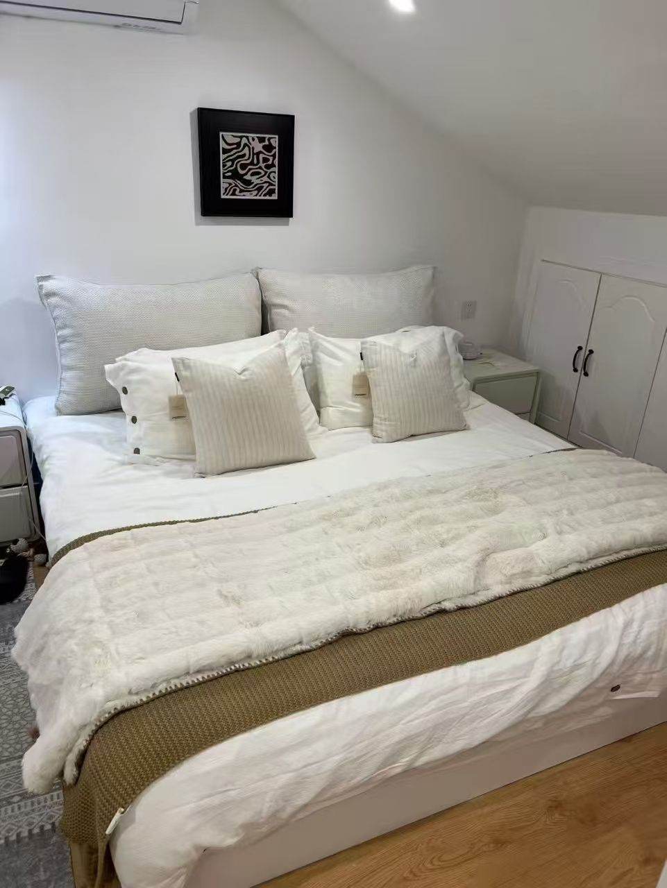 Housing image — Bedroom