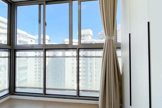 1BR Apartment in Xujiahui with Floor-to-Ceiling Windows (L1/L9/L11)