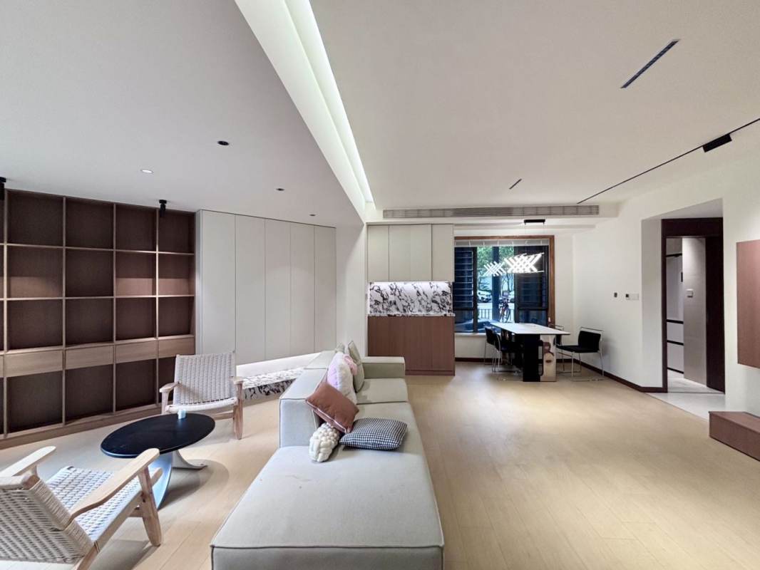 Housing image — Living Room