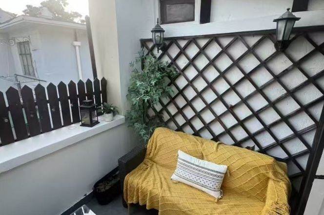 2BR Lane House in Old Xuhui with Green View (L1/L7)