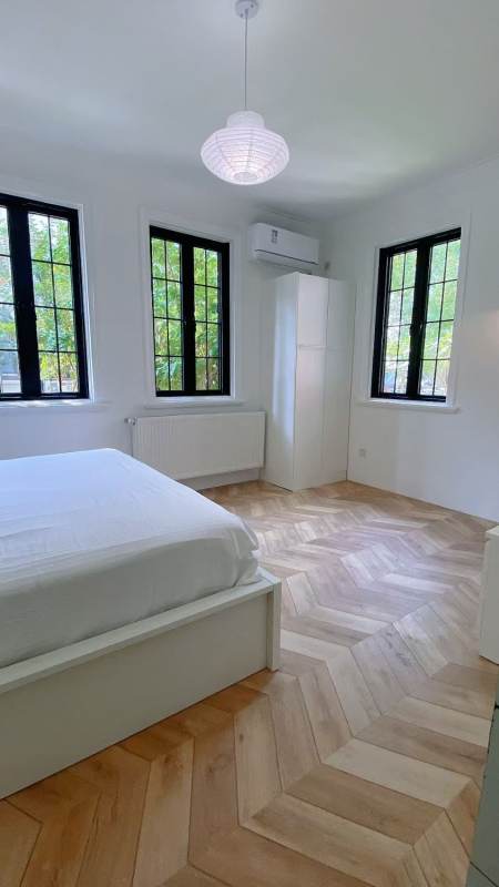 Housing image — Bedroom