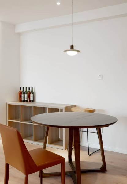 Housing image — Dining Area