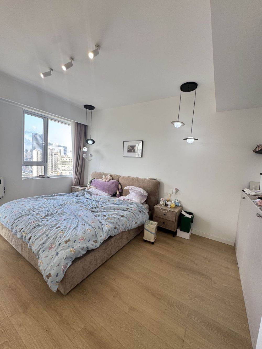 Housing image — Bedroom