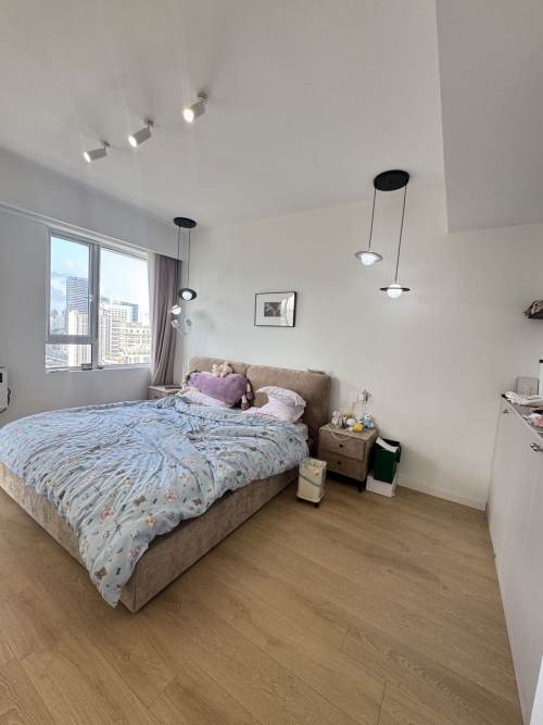 Housing image — Bedroom