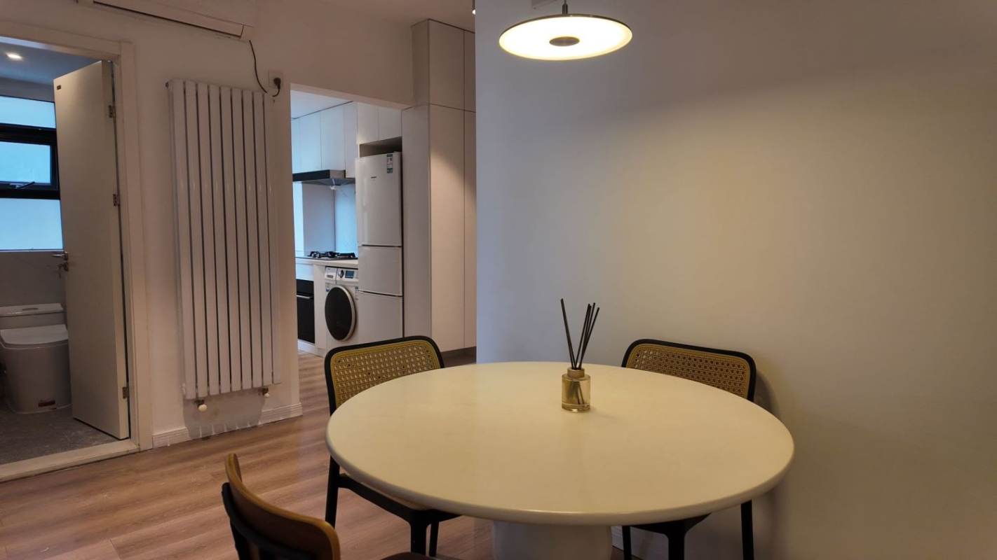 Housing image — Dining Area