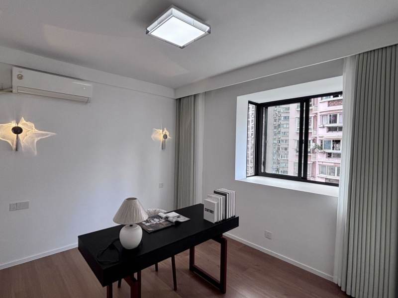 Housing image — Bedroom