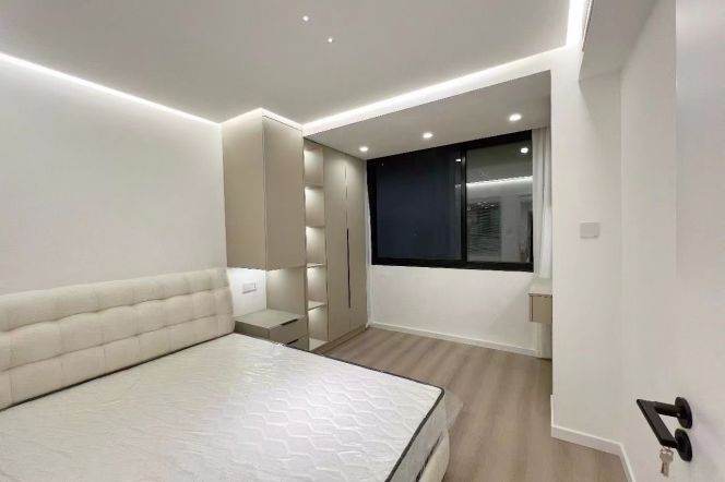 1BR Apartment in Lujiazui (L2/L9)