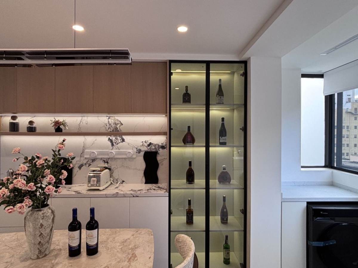 Housing image — Dining Area