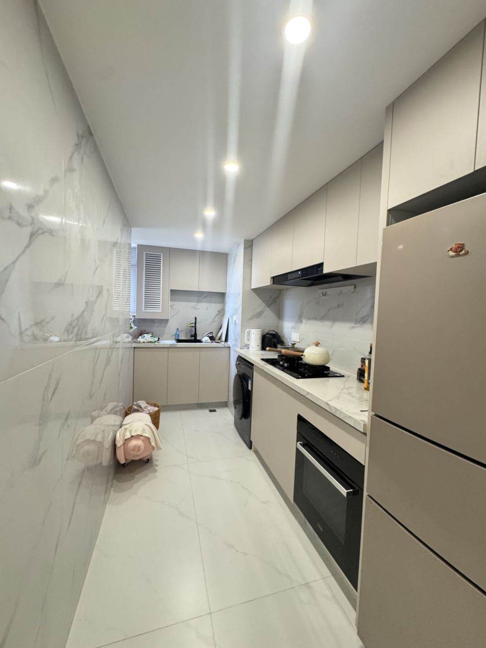 Housing image — Kitchen