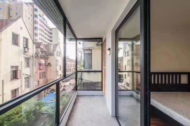 Spacious 2BR Lane House in Old Xuhui