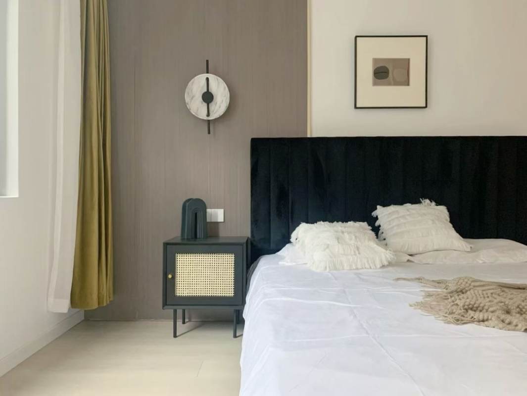 Housing image — Bedroom