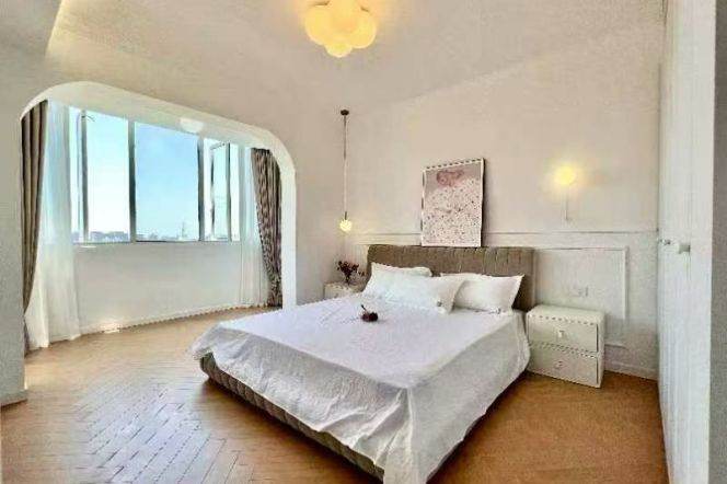 High-Floor 2BR Apartment near Global Harbor (L3/L4/L11/L14)