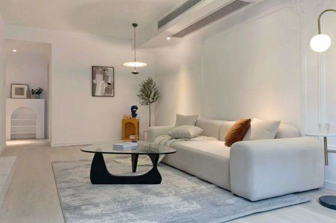 2BR Apartment near Xujiahui Metro