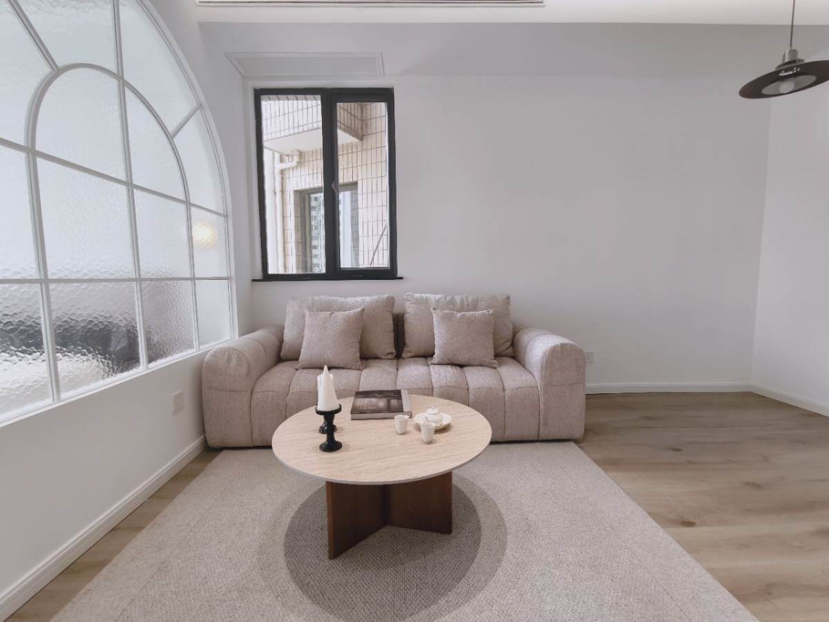 Housing image — Living Room