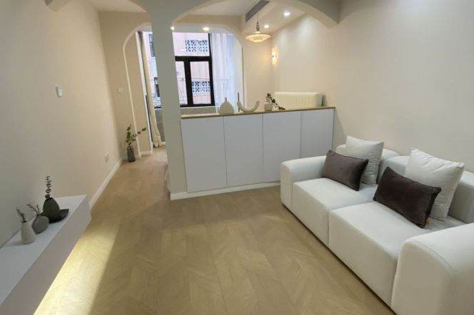 1BR Apartment near Zhongshan Park (L2/L11)