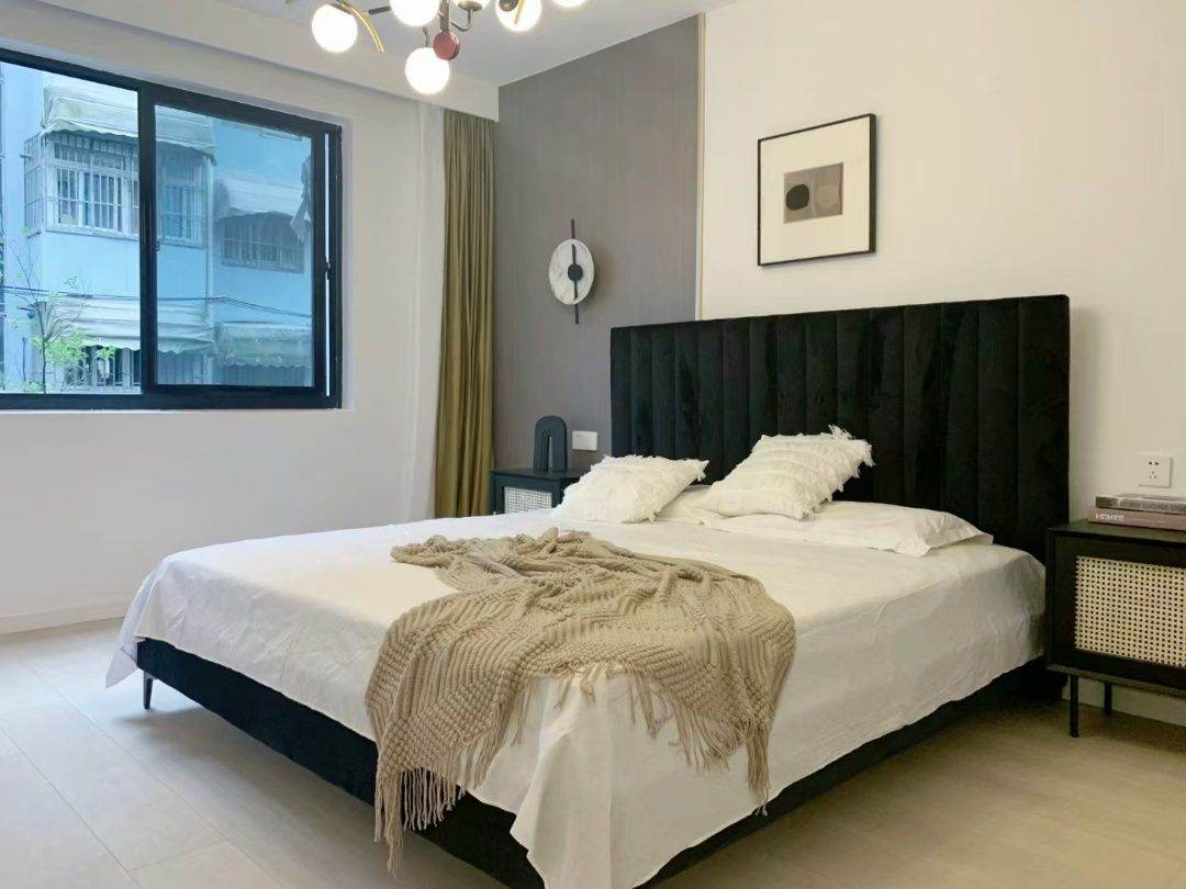 Housing image — Bedroom