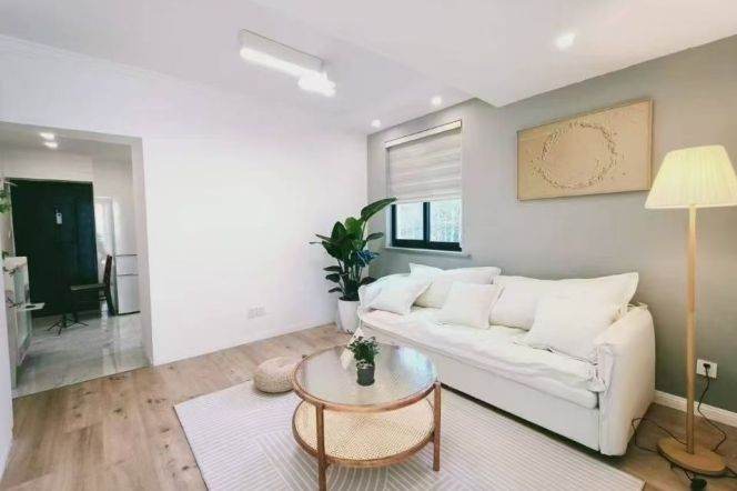 1BR Lane House near Zhongshan Park (L2/L11)