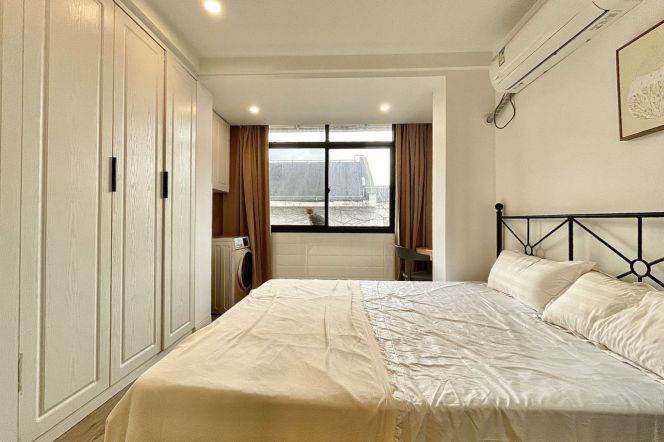 2BR Apartment near Zhongshan Park (L2/L15)