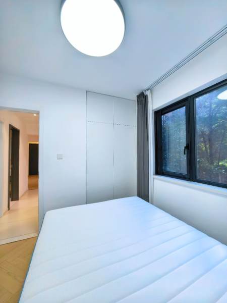 Housing image — Bedroom