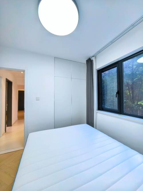 Housing image — Bedroom