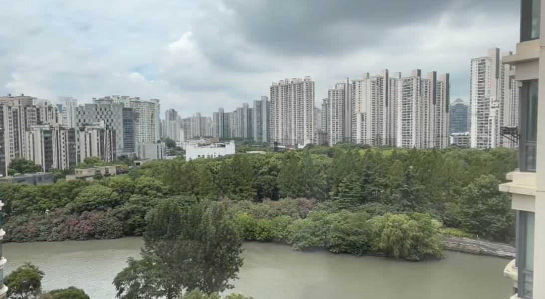Housing image — View