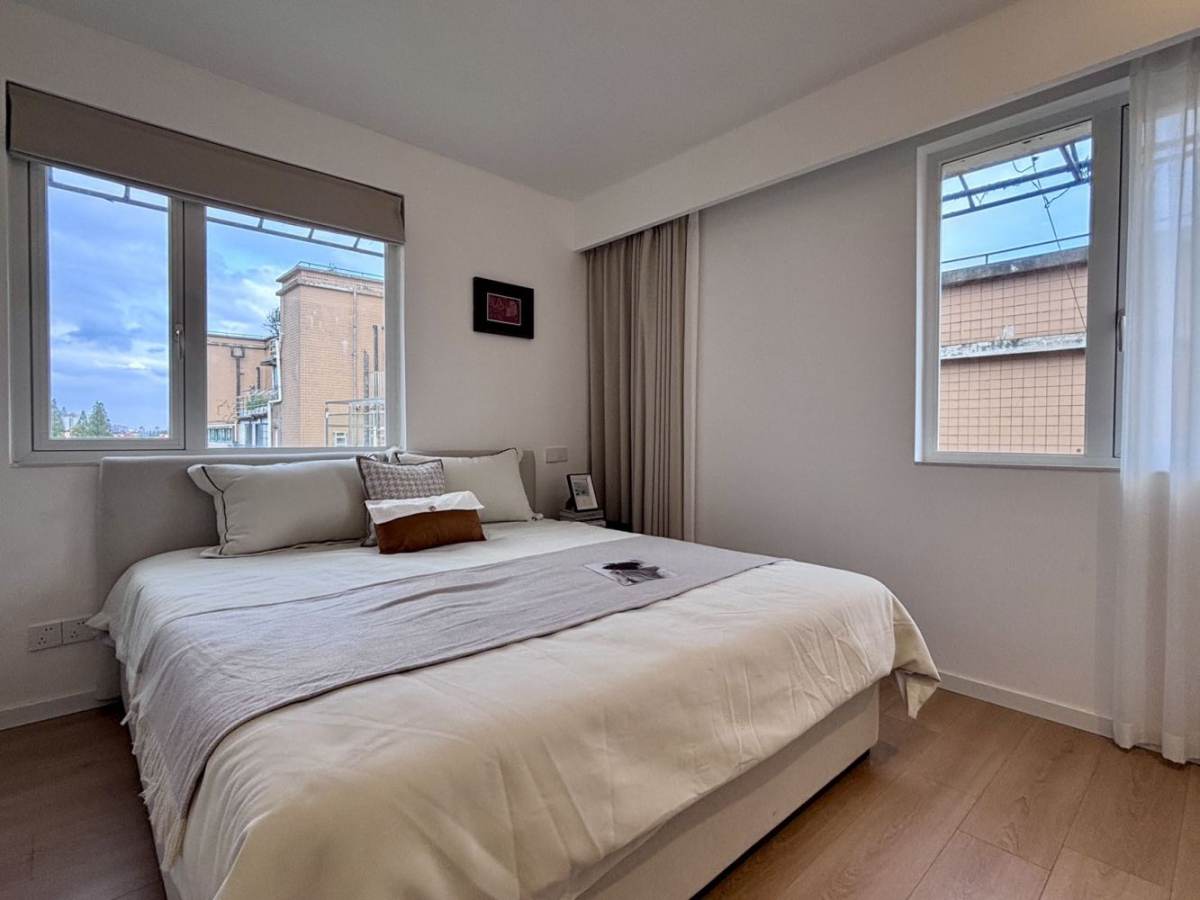 Housing image — Bedroom