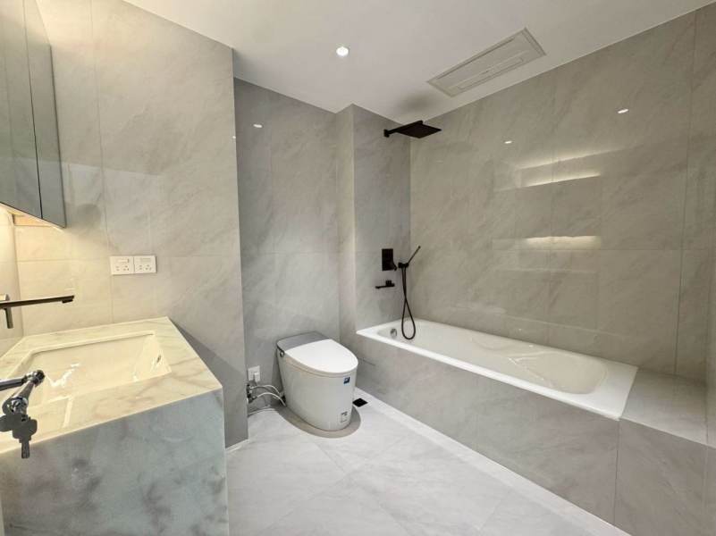 Housing image — Bathroom