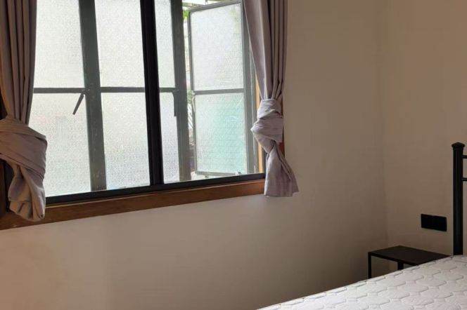 1BR Lane House in Old Xuhui (L9)