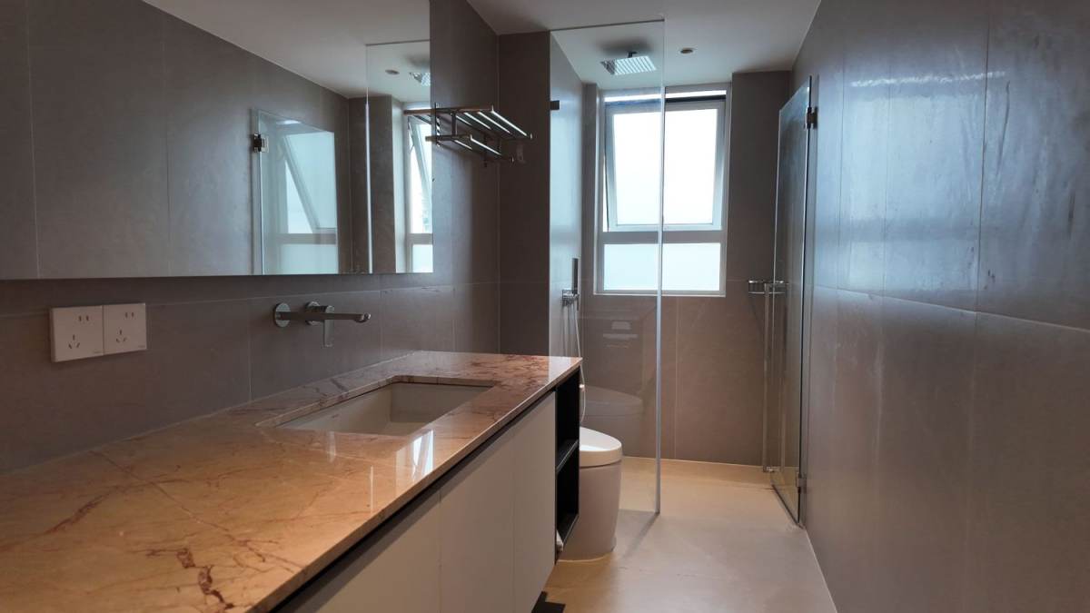 Housing image — Bathroom