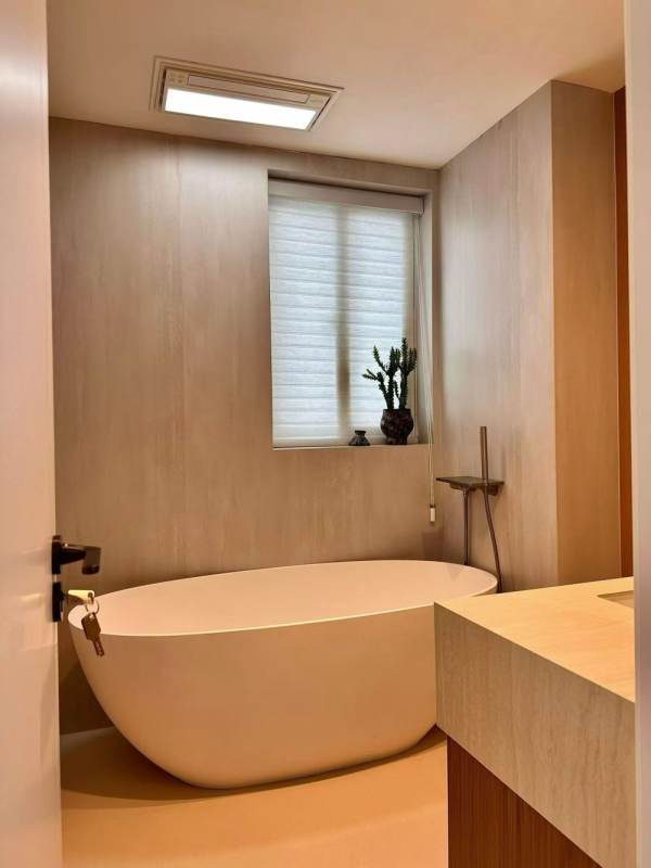Housing image — Bathroom