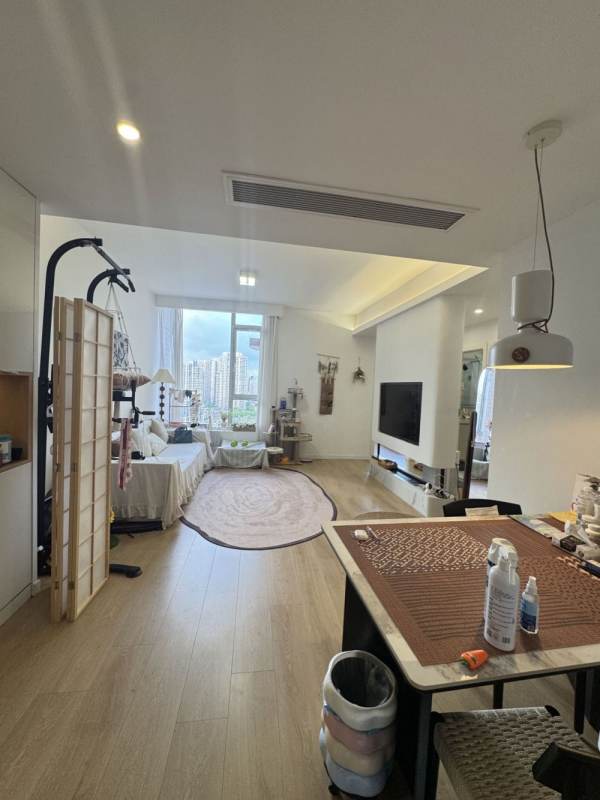 Housing image — Living Room