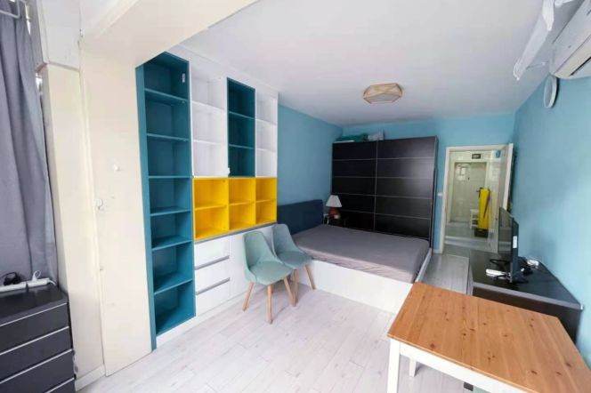 1BR Apartment in Jing'an (L7/L13)