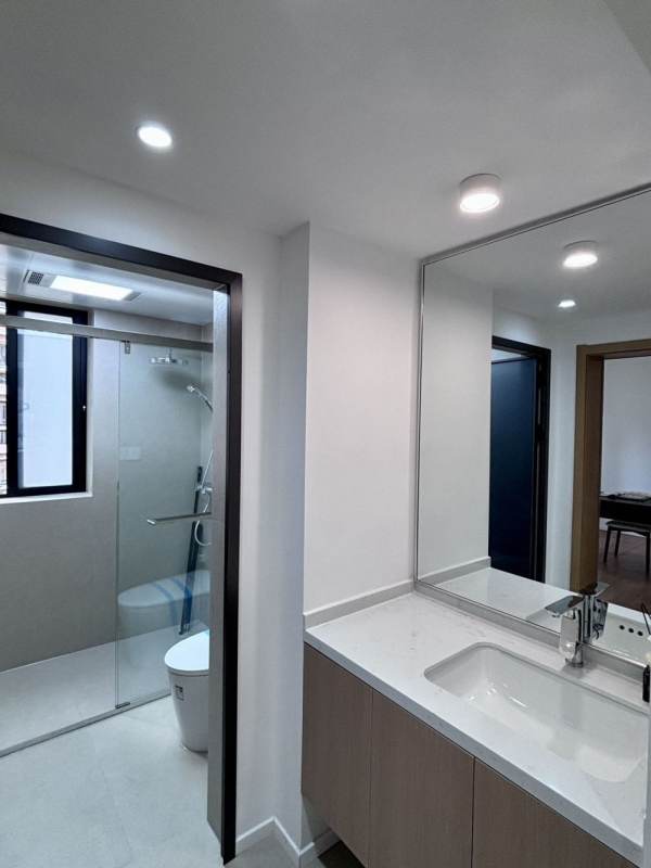 Housing image — Bathroom