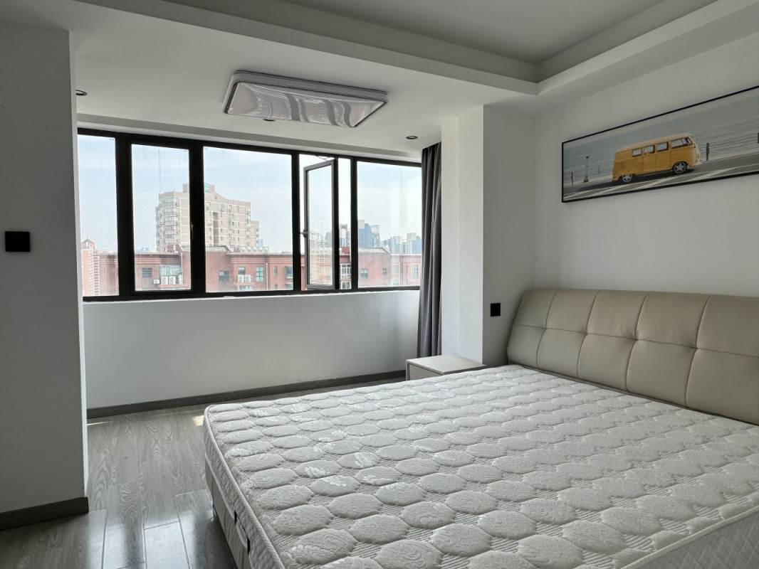 Housing image — Bedroom