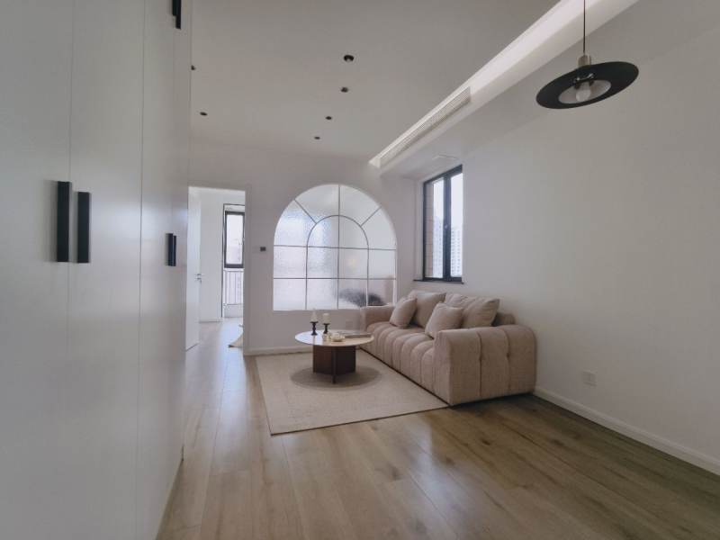 Housing image — Living Room
