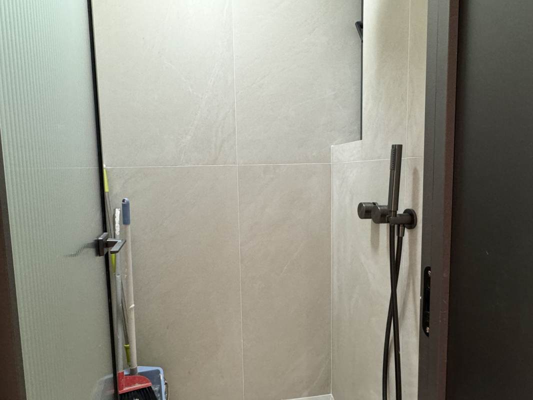 Housing image — Bathroom