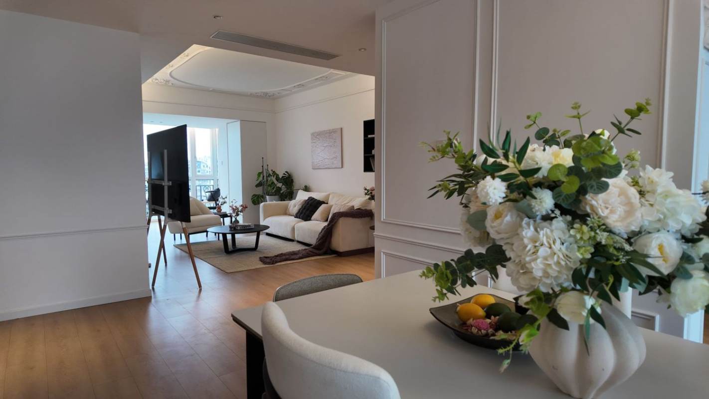 Housing image — Dining Area