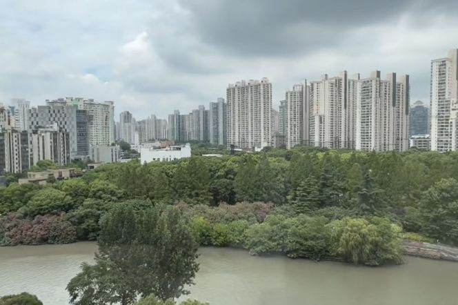 Spacious 3BR Apartment at Brilliant City with Outstanding View (L3/L4)