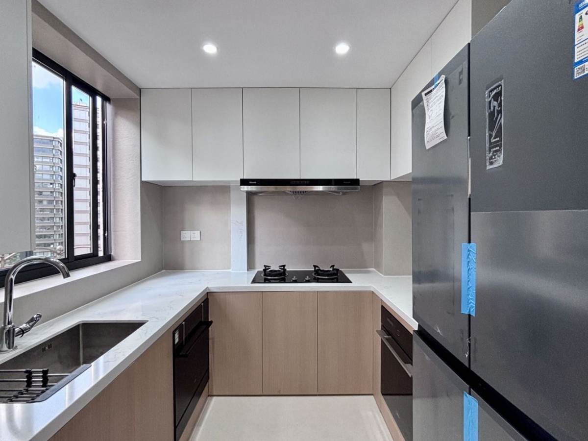 Housing image — Kitchen
