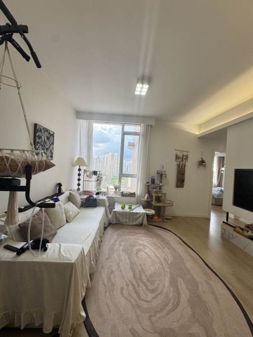 Housing image — Living Room