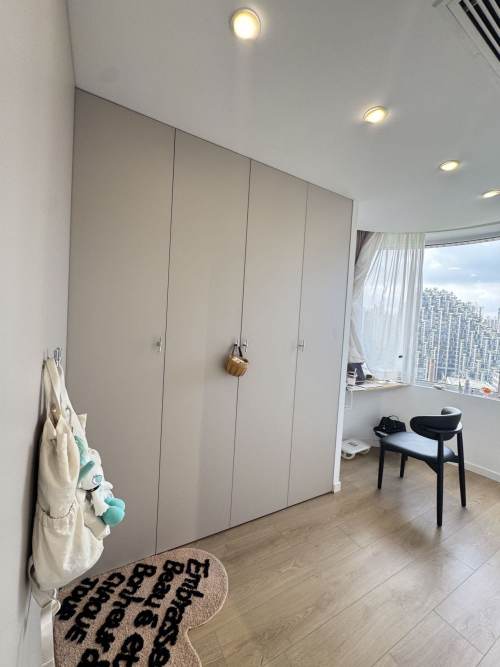 Housing image — Bedroom