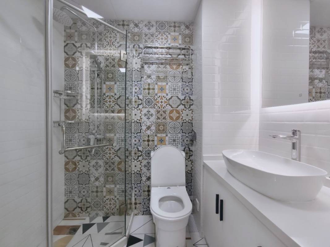 Housing image — Bathroom