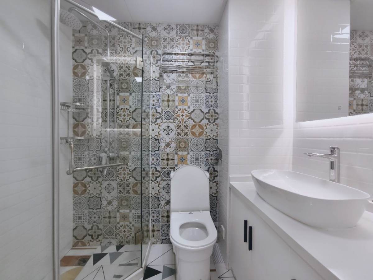 Housing image — Bathroom