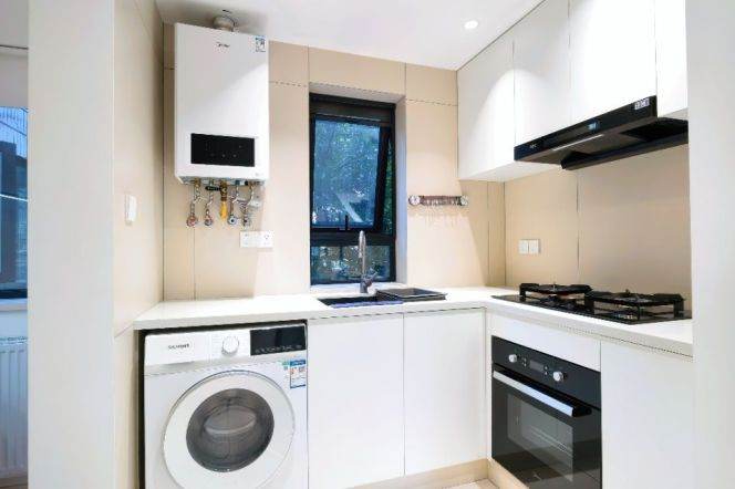 2BR Apartment at Shanghai Grand Plaza (Compound)