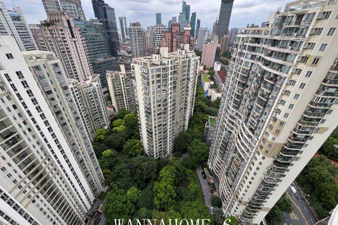 High-Floor 2BR Apartment at One Block (L1/L13)