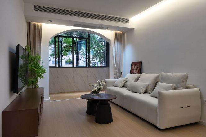 1BR Apartment in Jing'an (L2/L11)